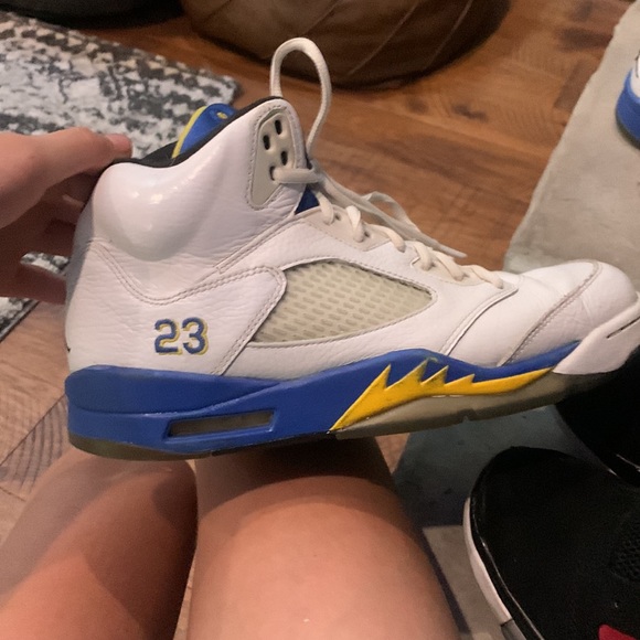 Jordan 5 and Jordan 6 - Picture 3 of 9